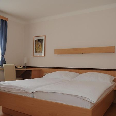 Innviertlerhof Линц Номер фото